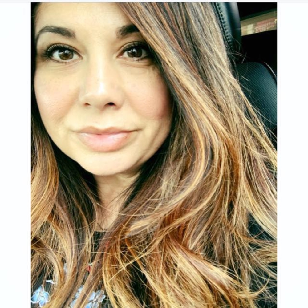 Meet your Posher, Cynthia